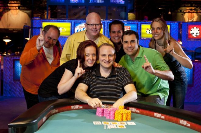 WSOP Dag 7: Bloch vinder sit første armbånd foran Greenstein 0001 WSOP Dag 7: Bloch vinder sit første armbånd foran Greenstein 0001