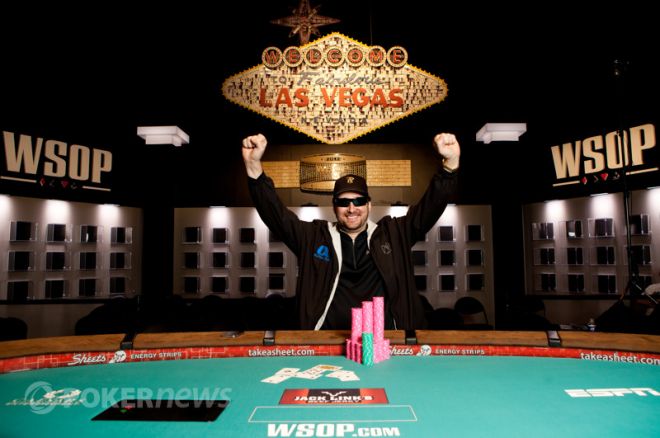 Hellmuth vinner WSOP-armband nummer 12 i WSOP Event #17 0001 Hellmuth vinner WSOP-armband nummer 12 i WSOP Event #17 0001