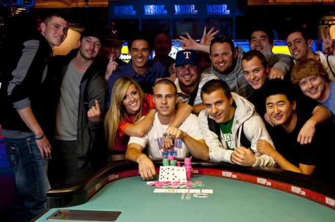 WSOP 2012: Staszko opět v penězích, rozdány byly další tři náramky 0001 WSOP 2012: Staszko opět v penězích, rozdány byly další tři náramky 0001