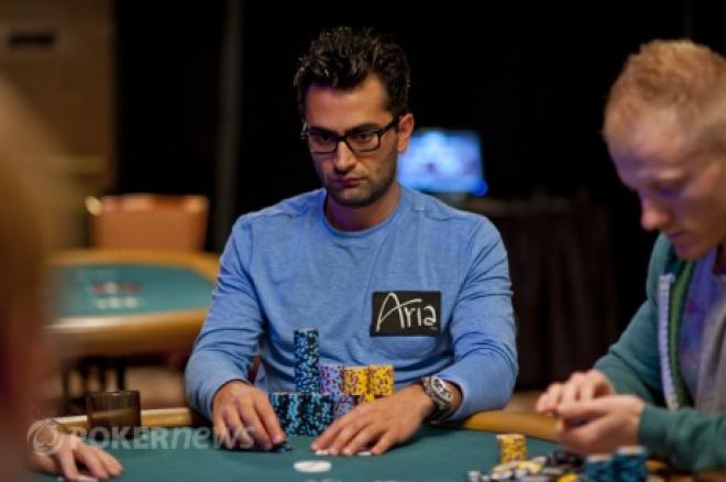 World Series of Poker dzień 25: Ivey blisko, Tryba ma bransoletkę, Esfandiari na stole finałowym 0001 World Series of Poker dzień 25: Ivey blisko, Tryba ma bransoletkę, Esfandiari na stole finałowym 0001