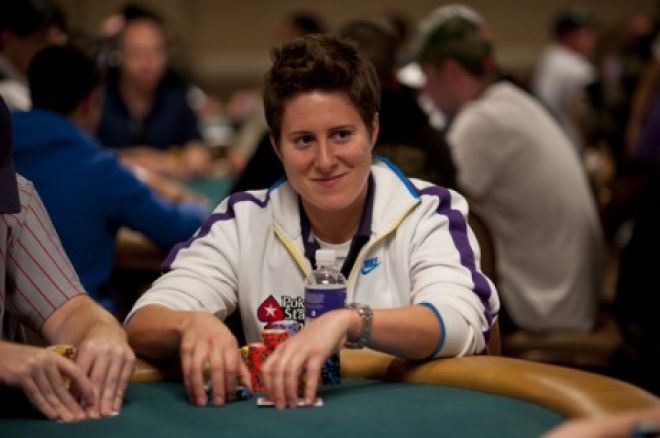 2012 WSOP Main Event: Day 3 0001 2012 WSOP Main Event: Day 3 0001