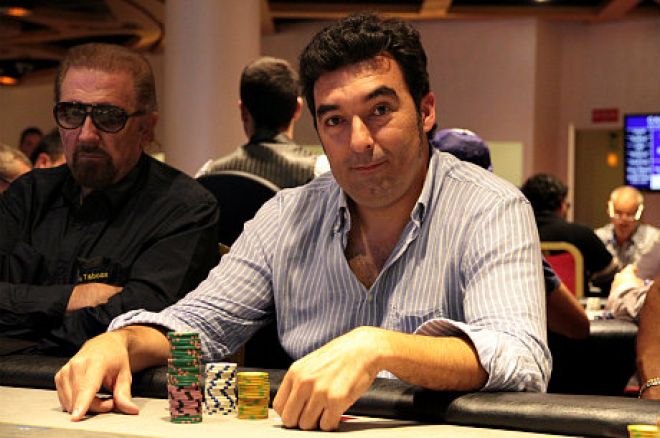 El chip leader, Manuel Salvador