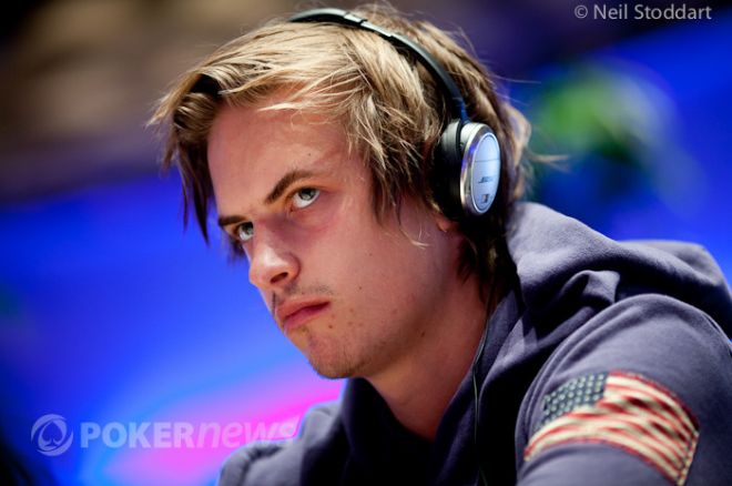 Full Tilt Poker : Viktor Blom prend $200k en moins de trois heures à Tom Dwan