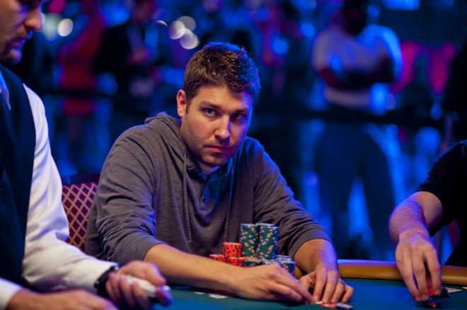 Джереми Аумус выиграл мейн-ивент 2013 Venetian Deep Stack... 0001 Джереми Аумус выиграл мейн-ивент 2013 Venetian Deep Stack... 0001