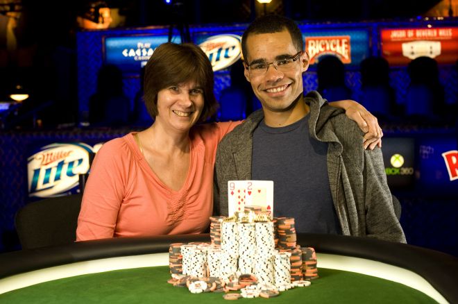 Antonio Esfandiari nepavyko laimėti antrą kartą iš eilės $111,111 One Drop High Roller 0001 Antonio Esfandiari nepavyko laimėti antrą kartą iš eilės $111,111 One Drop High Roller 0001