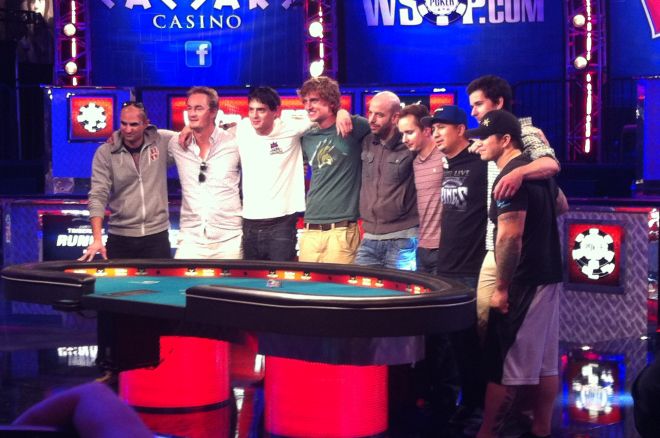 WSOP pagrindinio turnyro finaliniame stale - net penki amerikiečiai 0001 WSOP pagrindinio turnyro finaliniame stale - net penki amerikiečiai 0001