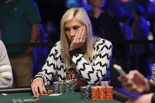 Джеки Глэйзер стала профессионалом команды 888poker 0001 Джеки Глэйзер стала профессионалом команды 888poker 0001