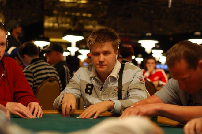 Dominykui Karmazinui nepavyko pasiekti apmokamų WSOPE vietų 0001 Dominykui Karmazinui nepavyko pasiekti apmokamų WSOPE vietų 0001