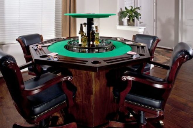 La table de poker avec bar intégré.