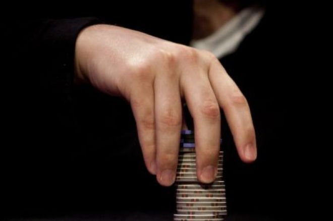 Stratégie tournoi poker : Quand choisir le mini-raise préflop