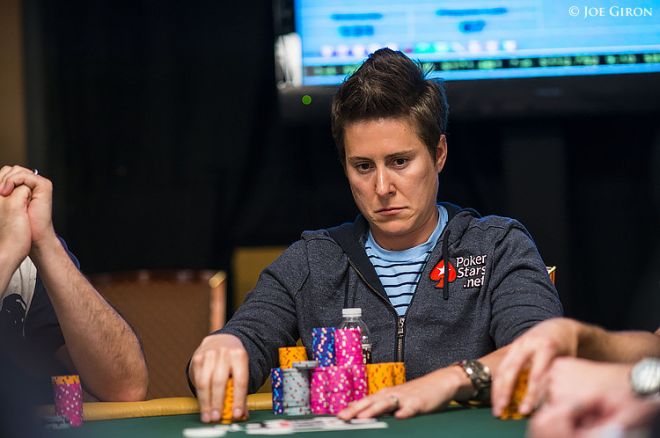 Vanessa Selbst se pone al frente del primer evento de las WSOP 0001