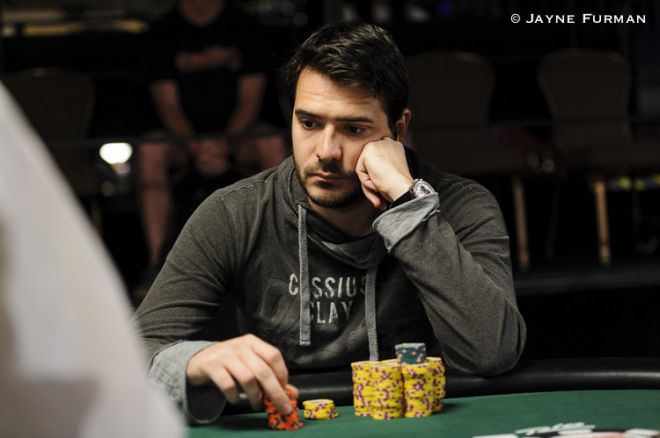 Димитър Данчев играе на 8-ми вечерта в Ден 2 на Събитие #20 $3,000 NLH Shootout 0001 Димитър Данчев играе на 8-ми вечерта в Ден 2 на Събитие #20 $3,000 NLH Shootout 0001