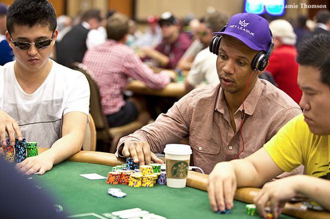 2014 WSOP Day 42: Eric Tracy, Phil Ivey Top Huge Day 1c; Main Event Draws 6,683 0001