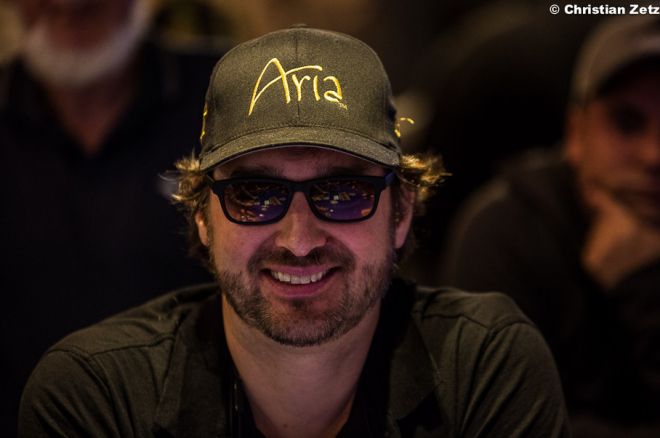 Manažéri zo Silicon Valley pozvali Phila Hellmutha na súkromný poker 0001 Manažéri zo Silicon Valley pozvali Phila Hellmutha na súkromný poker 0001
