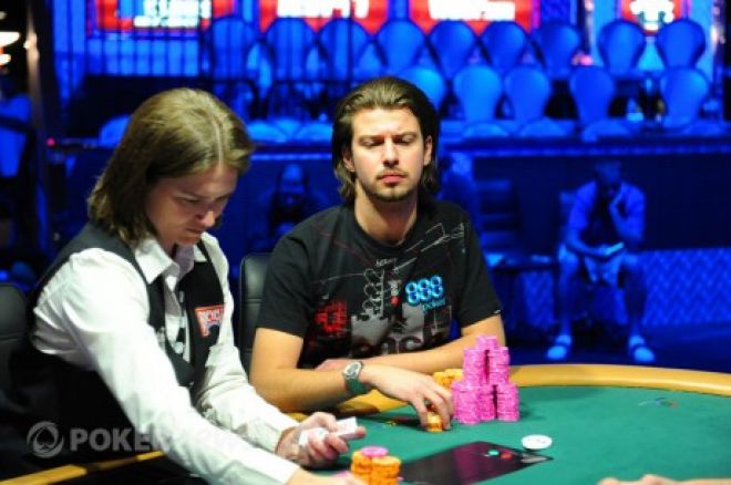 PokerNews Boulevard: Darren Woods voor 15 maanden de cel in voor multi-accounten, en meer... PokerNews Boulevard: Darren Woods voor 15 maanden de cel in voor multi-accounten, en meer...