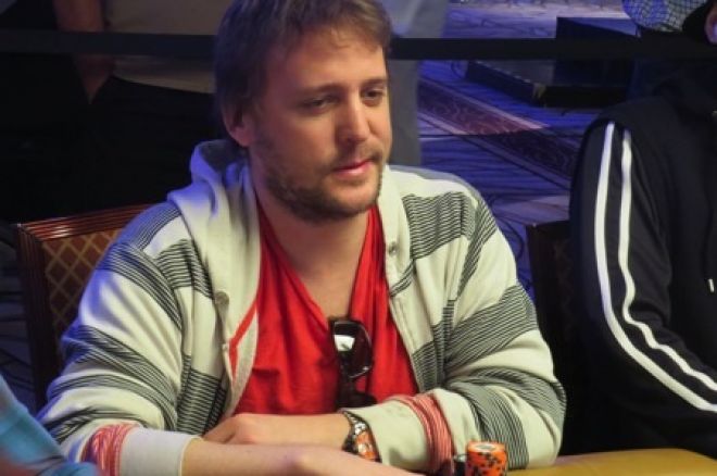 Nico Fierro como chipleader del día 1A en el LAPT Chile 0001 Nico Fierro como chipleader del día 1A en el LAPT Chile 0001