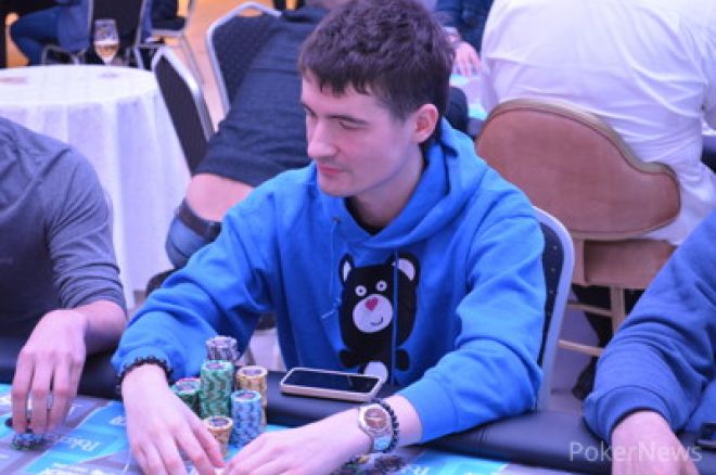RPT Main Event : Evteev Pavel Chip Leader Dana 1b 0001 RPT Main Event : Evteev Pavel Chip Leader Dana 1b 0001