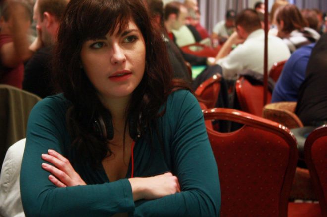 Vegas Dream Casting Poker Ladies : Caro Bozzolo rejoint Aima Lempereur dans la villa 0001