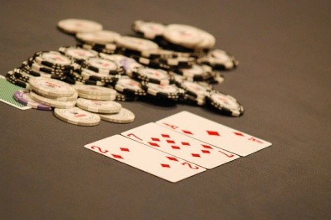 Being Deceptive by Not Being Deceptive -- A Poker Paradox Explained