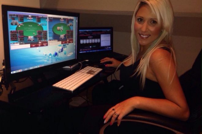 Anna "DuckRatMe" Duxbury grinding online