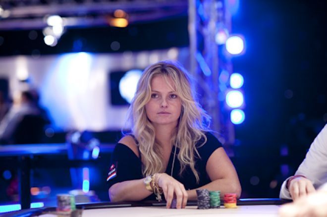 PokerNews Boulevard - Fatima Moreira de Melo met prachtige stack naar Dag 3 van BPC Namen! PokerNews Boulevard - Fatima Moreira de Melo met prachtige stack naar Dag 3 van BPC Namen!