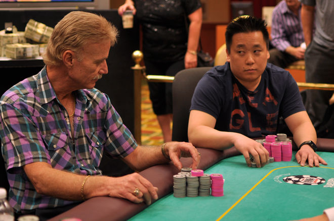 Reading Poker Tells Video: Eye Contact and Staring from Waiting-for-Action Players