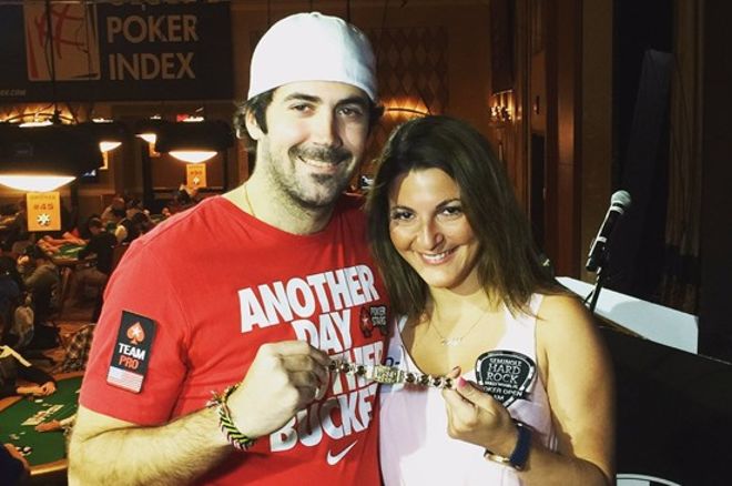 59-ojo WSOP turnyro finalo metu Jasonas Mercieris pasipiršo mylimajai (VIDEO) 0001 59-ojo WSOP turnyro finalo metu Jasonas Mercieris pasipiršo mylimajai (VIDEO) 0001