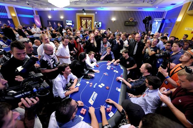 10 Multi-Table Tournament Tips: Strategy on the Bubble