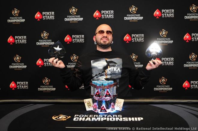 Bryno Kenney šou Bahamose: per kelias dienas nuvertė du „High Roller“ turnyrus 0001 Bryno Kenney šou Bahamose: per kelias dienas nuvertė du „High Roller“ turnyrus 0001