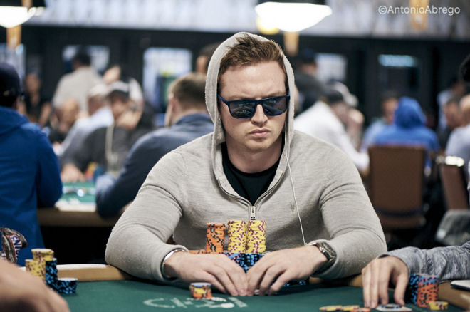 Lawrence Bayley lidera tras el Día 2AB en el Main Event de las WSOP 0001