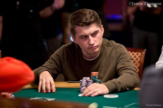 Sen pokračuje. Michael Sklenička postupuje do sedmého dne Main Eventu WSOP 0001 Sen pokračuje. Michael Sklenička postupuje do sedmého dne Main Eventu WSOP 0001
