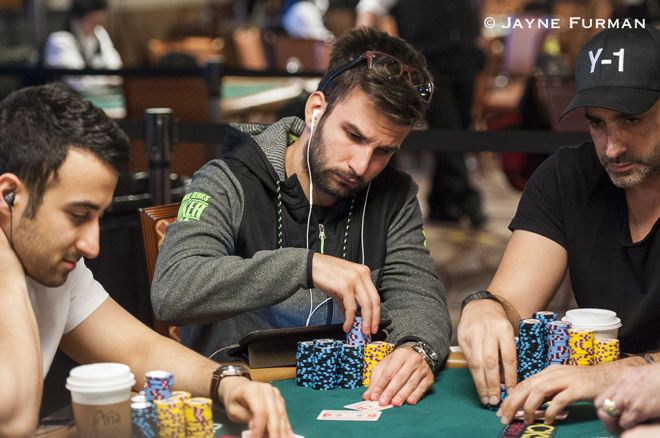 Επτά Έλληνες συνεχίζουν στη Day 2 του Event #68: $1,111 The... 0001 Επτά Έλληνες συνεχίζουν στη Day 2 του Event #68: $1,111 The... 0001