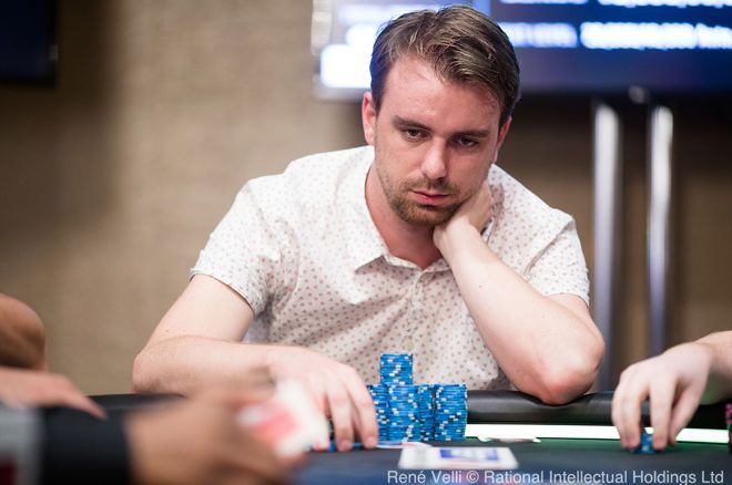 EPT Barcelona - Joris Ruijs derde in €10.300 High Roller na 3-way deal voor €488.819! EPT Barcelona - Joris Ruijs derde in €10.300 High Roller na 3-way deal voor €488.819!