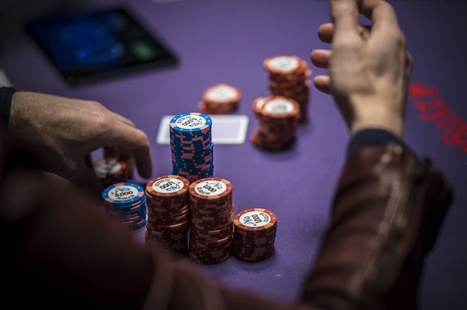 Jonathan Little Faces a Casual 2.7x River Pot Bet in $25/$50 Cash Game