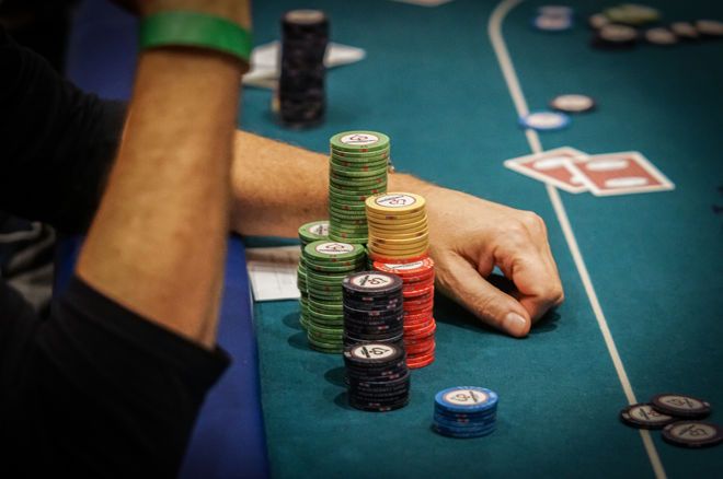 Responding to an Opponent's Small Postflop Bets After Making a Strong Hand