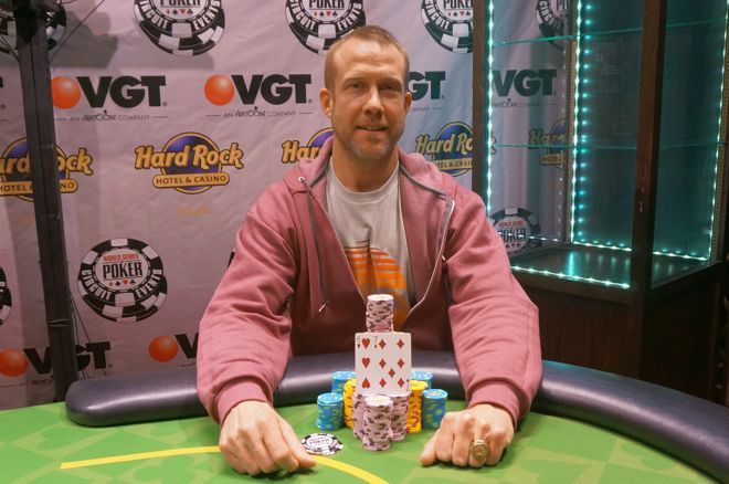 Phillip Pope denied Kou Vang to win the latest Circuit Main Event.