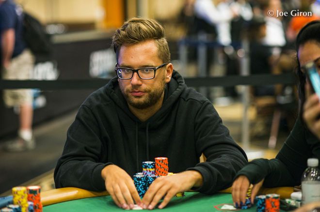 2019 WSOP Main Event Dag 2c - Lybaert, Meijer van Putten, Zoufri, Metaal & Stegeman naar Dag 3! 2019 WSOP Main Event Dag 2c - Lybaert, Meijer van Putten, Zoufri, Metaal & Stegeman naar Dag 3!