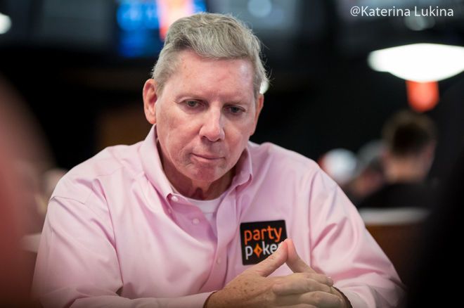 Mike Sexton made a big fold with bottom set at WPT Montreal.