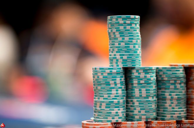 What is a Poker Straddle? And Should You Ever Straddle?