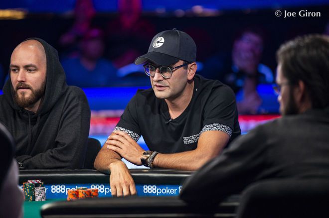 Antonio Esfandiari menjadi korban perampokan.