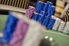 You’re Chip Leader -- Now What? The Danger of Expectations in Tournaments