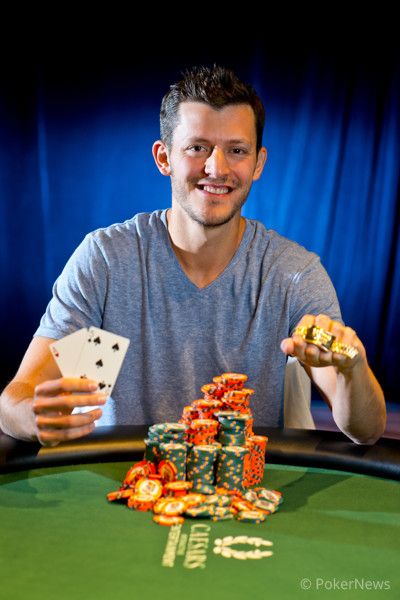 Waxman after winning his bracelet