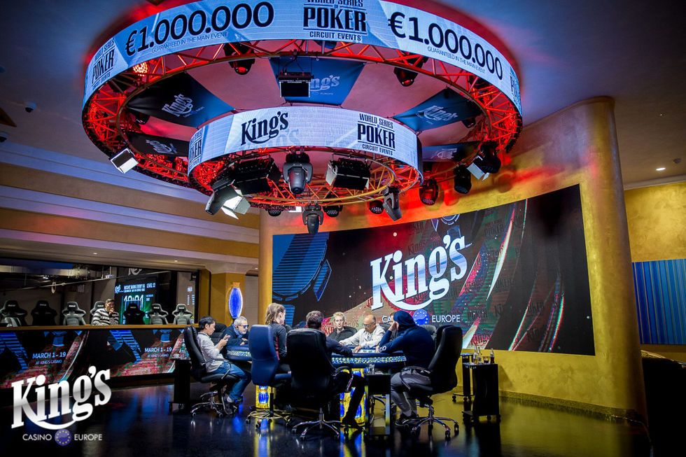 €5,300 High Roller Final Table