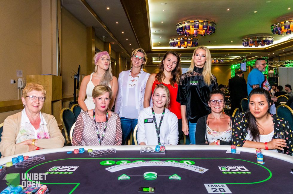 QueenRules Ladies Event Final Table